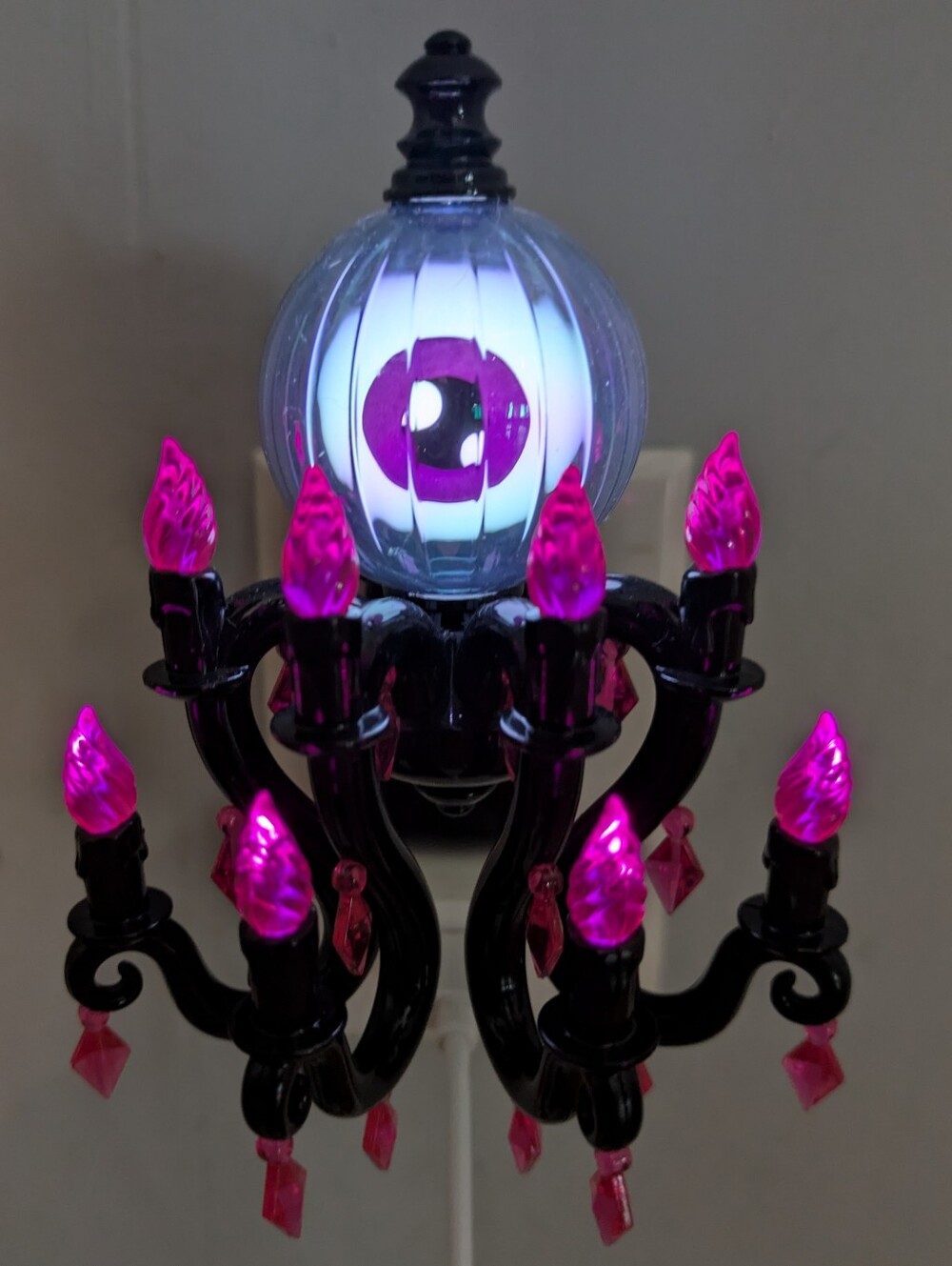 Bath & Body Works Halloween Cycloptopus Eyeball Chandelier Wallflower Plug Night